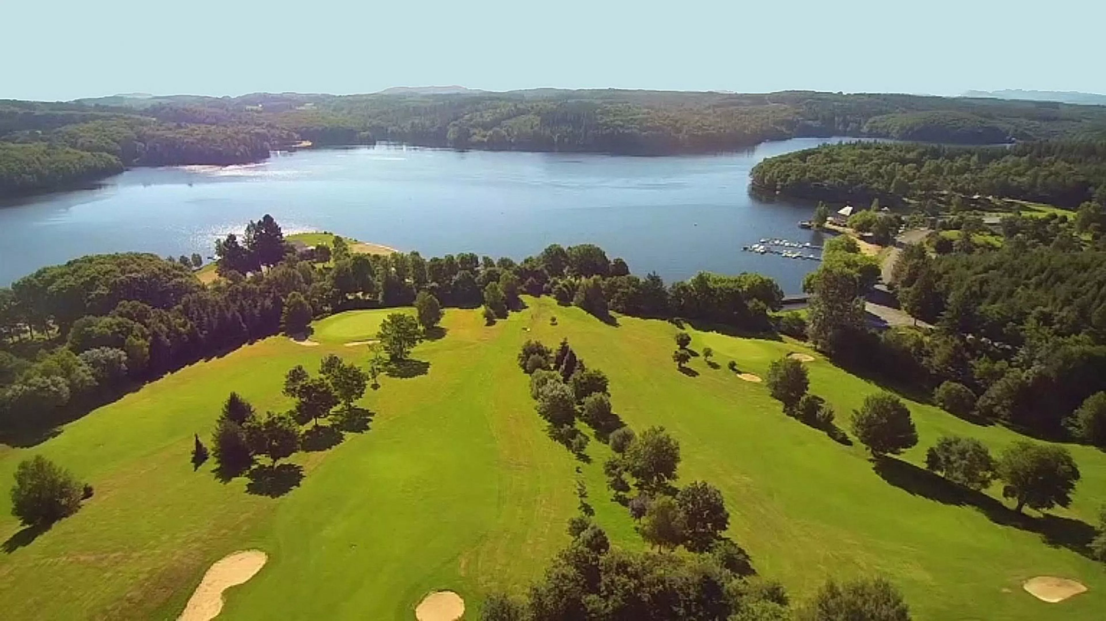 Hôtel du lac de Neuvic : pour un séjour enchanteur à Brive-la-Gaillarde